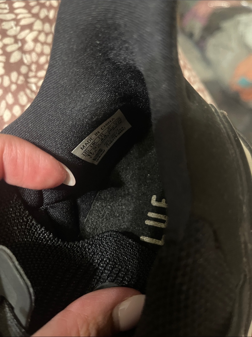 Adidas - Picture 4 of 5